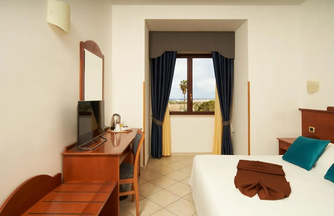 Hotel Relax-1